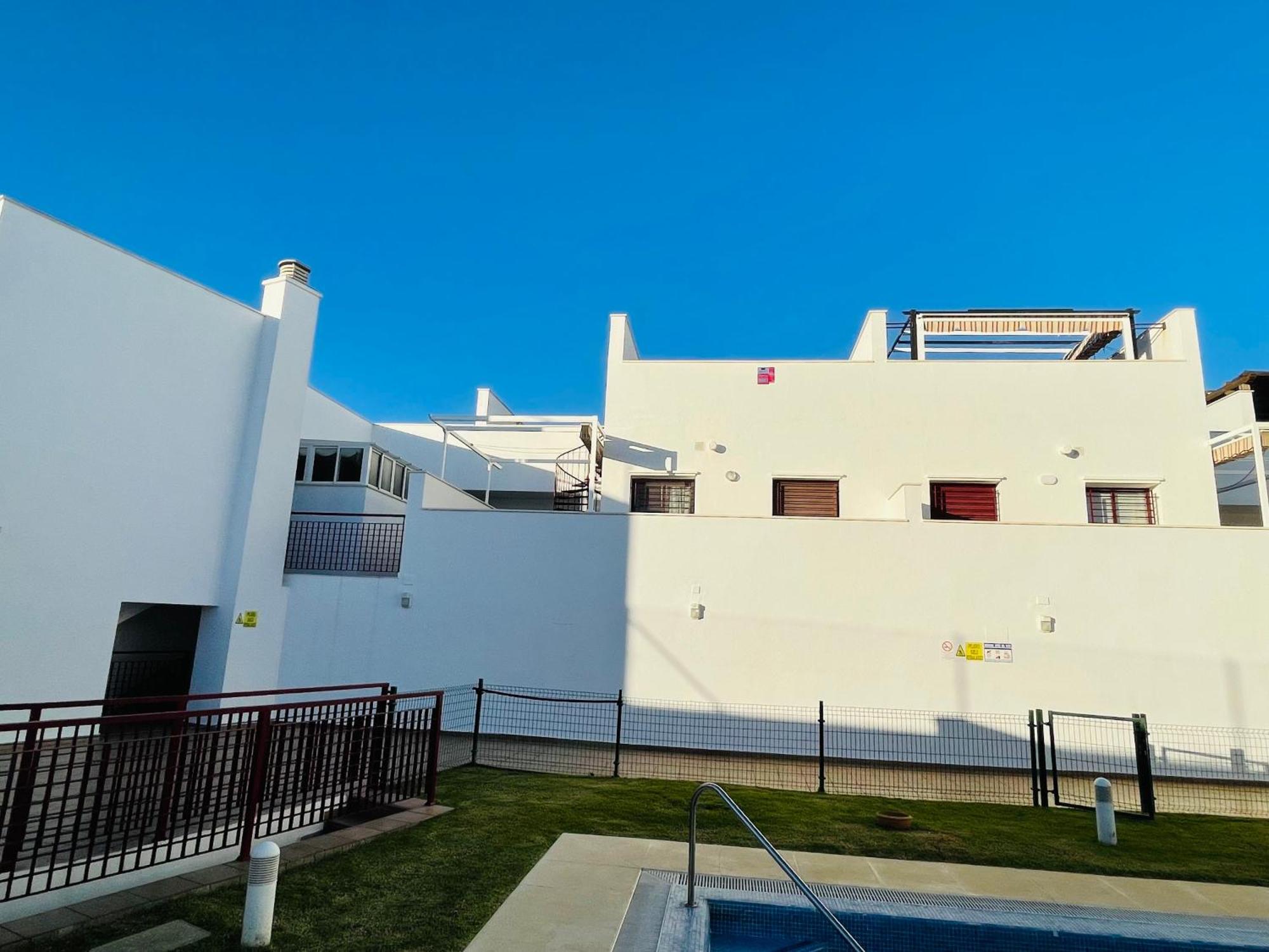 Atico Premium Conil Con 2 Terrazas, Parking, Piscina, Aire Ac Y Wifi -Solo Familias Y Parejas- Apartman Conil de la Frontera Kültér fotó